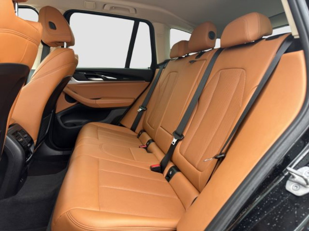 BMW X3 sDrive18d 48V Msport (11)