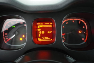 Fiat Panda 1.0 FireFly S&S Hybrid City Cross (7)