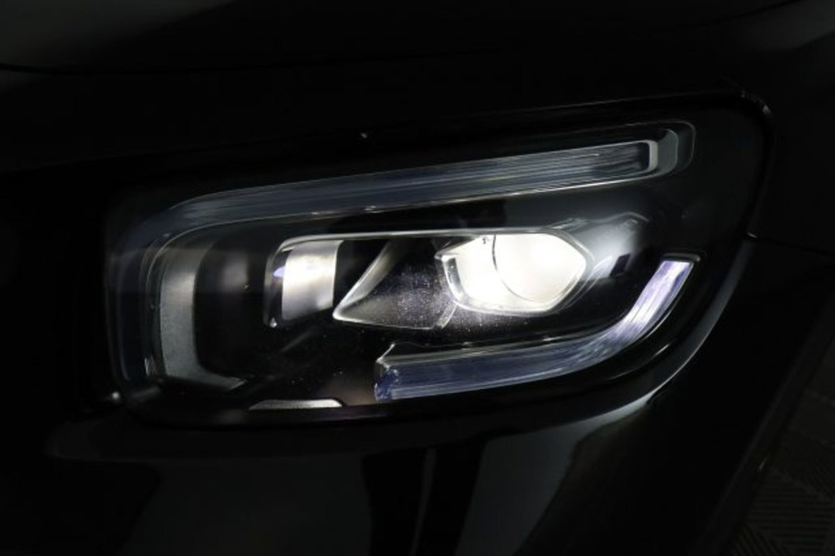 Mercedes-Benz CLA Shooting Brake 200 d Automatic 4Matic Shooting Brake Premium (9)