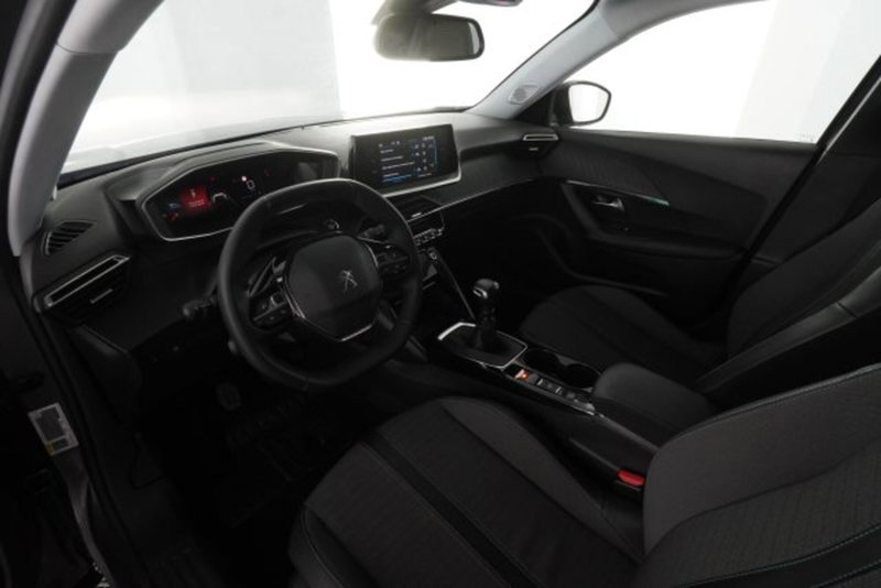 Peugeot 2008 PureTech 130 S&S Allure Pack