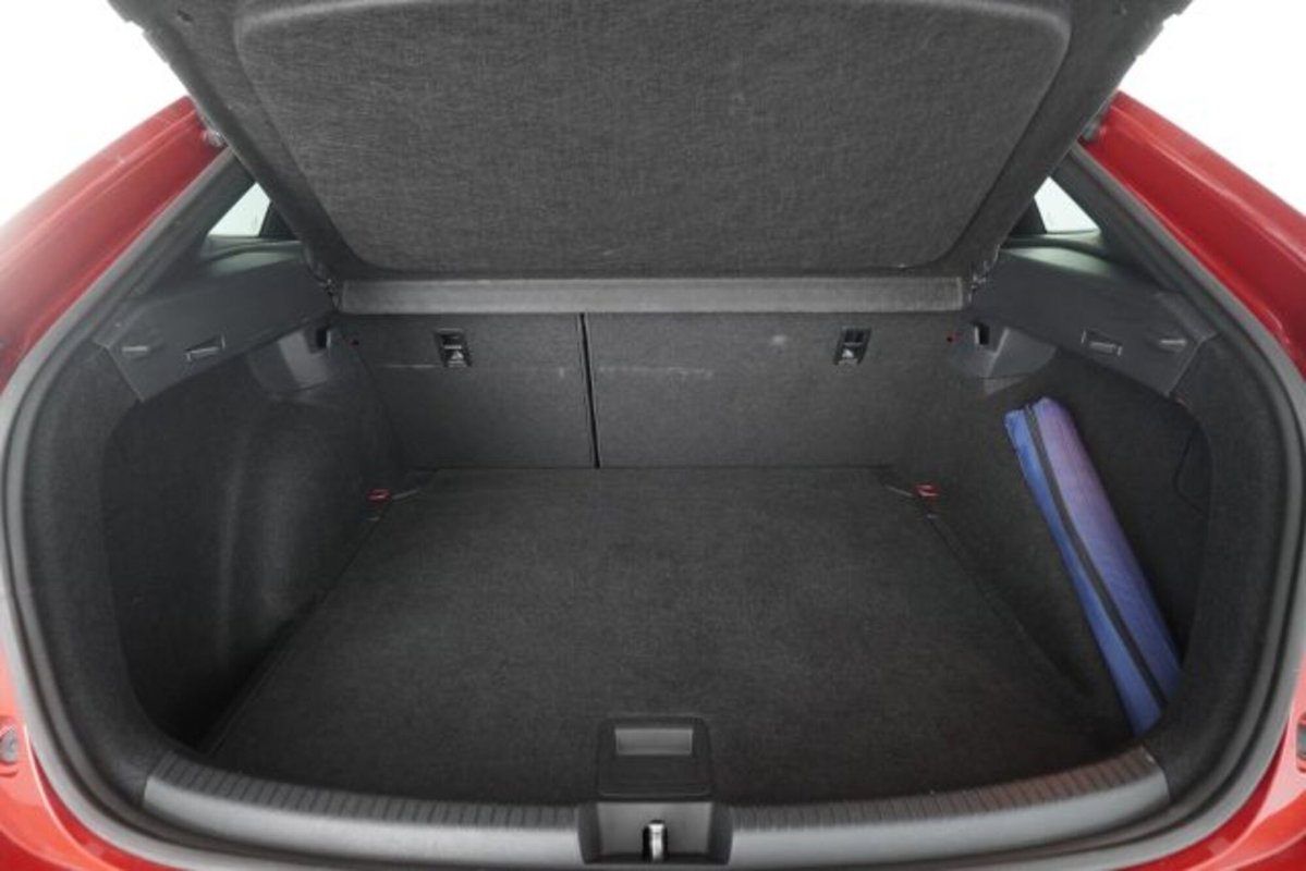 Volkswagen Taigo 1.0 TSI 110 CV DSG R-Line (14)