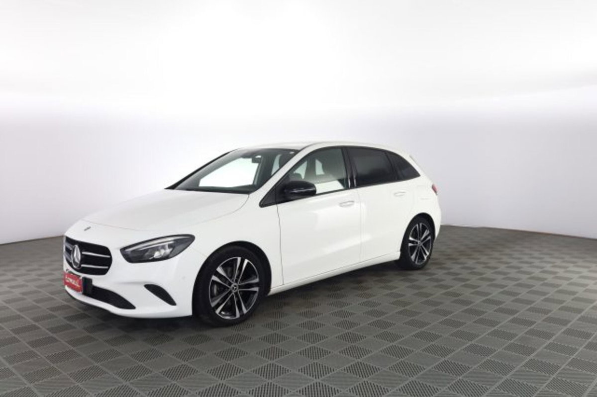 Mercedes-Benz CLA 200 d Sport (8)