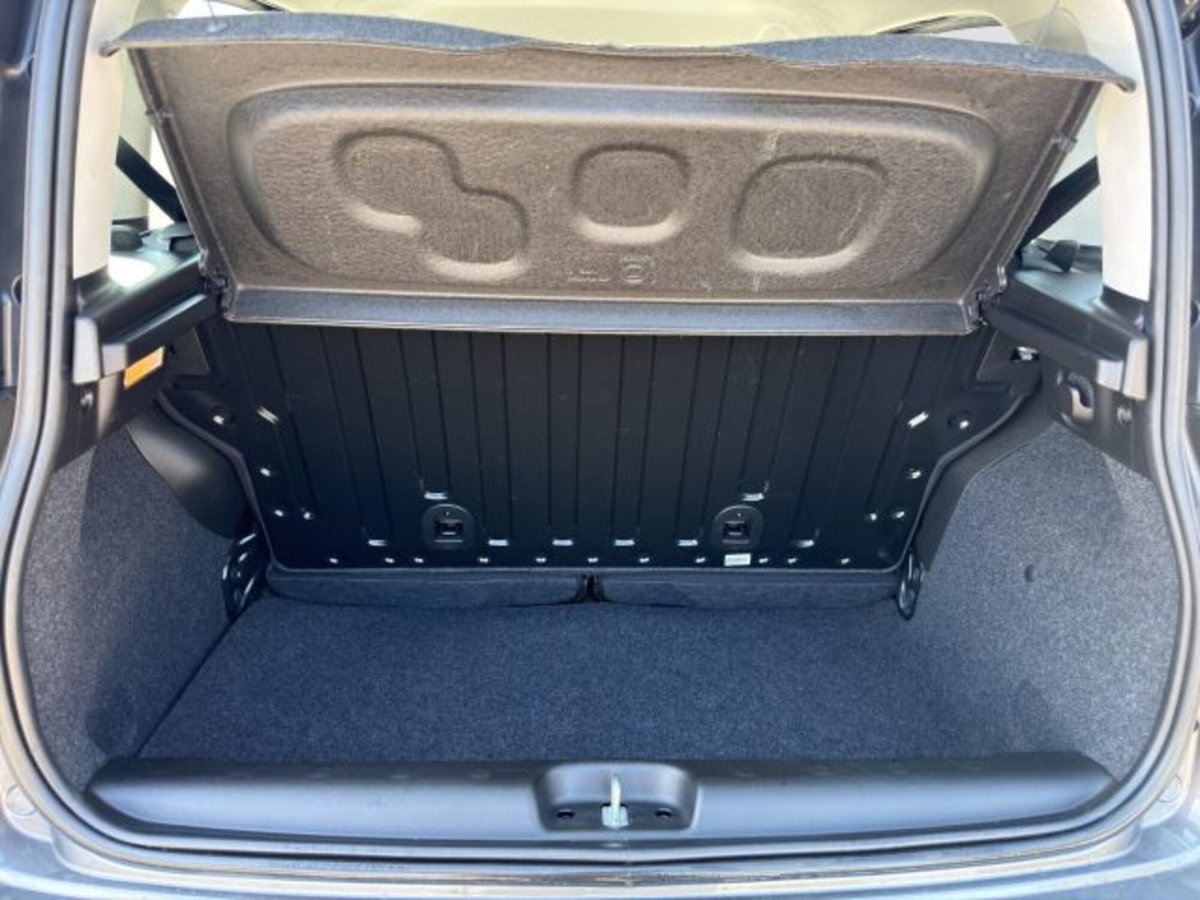 Fiat Panda 1.0 FireFly S&S Hybrid City Cross (13)