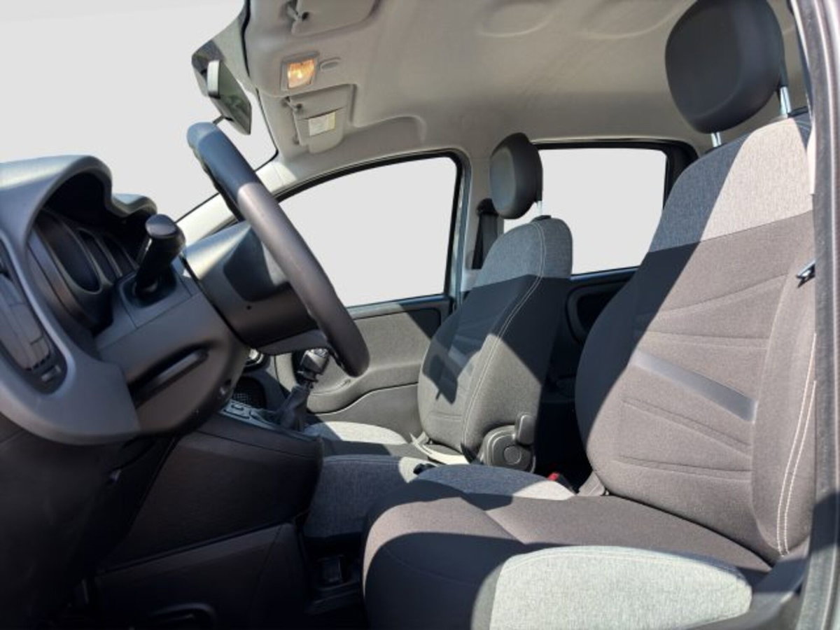 Fiat Panda 1.0 FireFly S&S Hybrid City Cross (9)