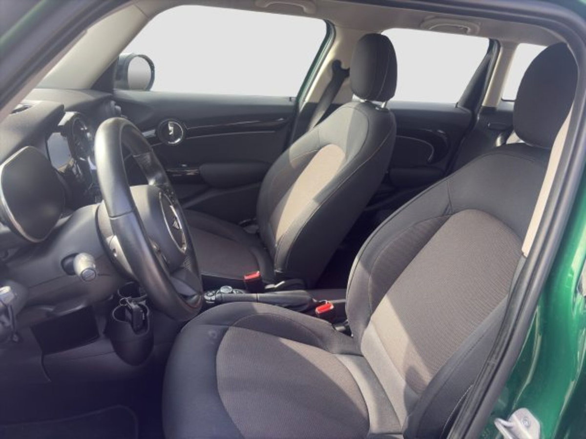 MINI Mini 1.5 Cooper Classic 5 porte (9)