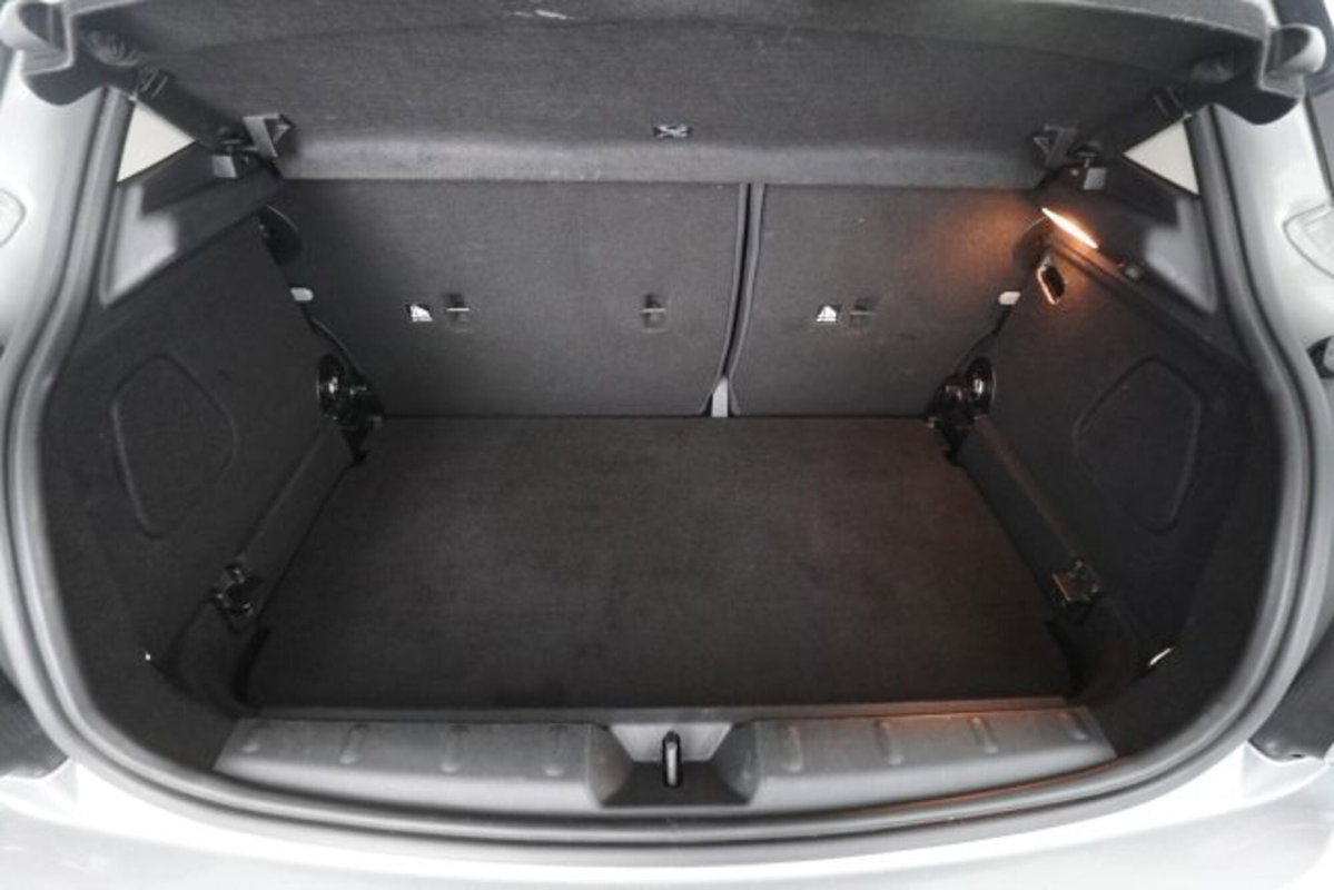 MINI Mini 1.5 Cooper Classic 5 porte (14)