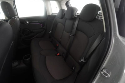 MINI Mini 1.5 Cooper Essential 5 porte (11)