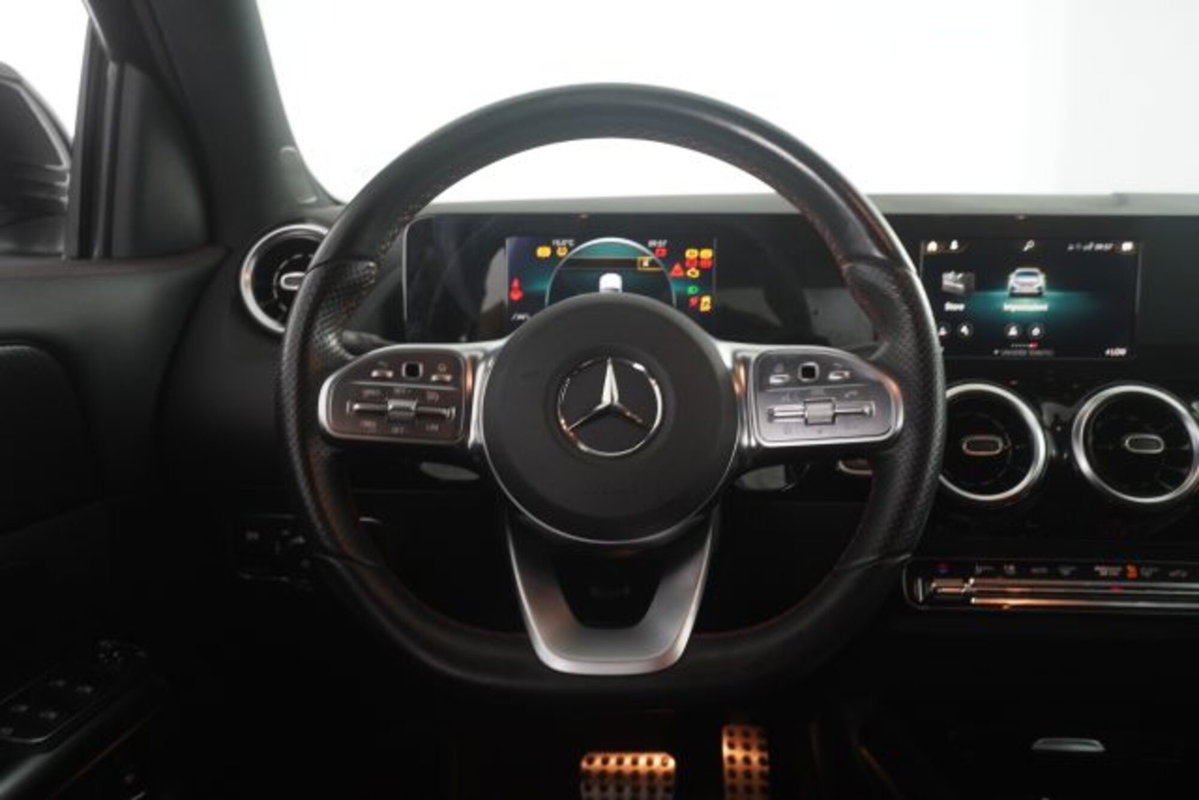 Mercedes-Benz CLA Shooting Brake 180 d Automatic Shooting Brake Premium (12)