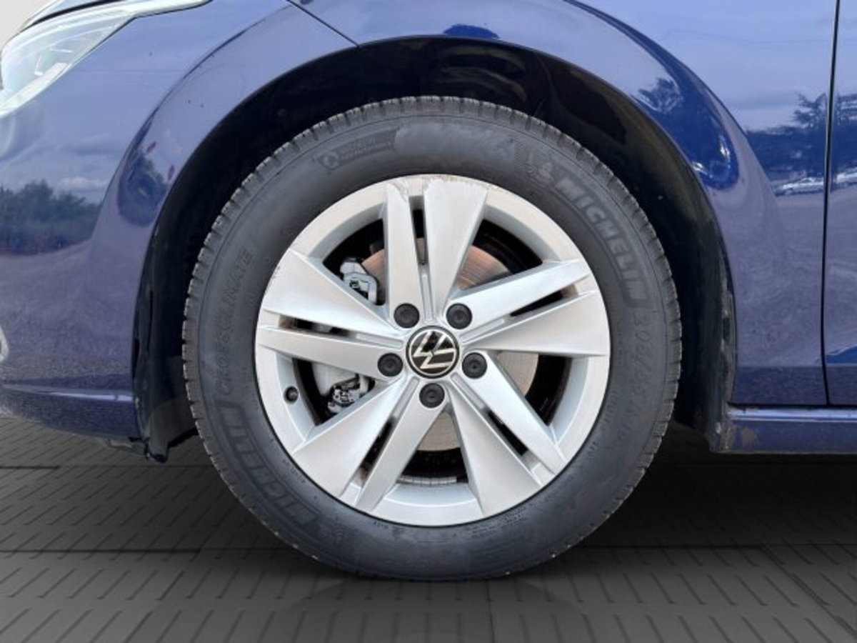Volkswagen Golf 1.0 TSI EVO Life (16)