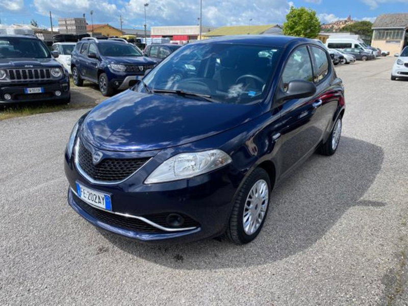 Lancia Ypsilon 1.2 69 CV 5 porte Silver