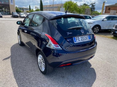 Lancia Ypsilon 1.2 69 CV 5 porte Silver (4)