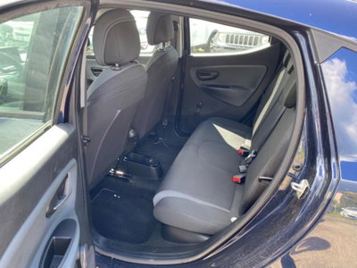 Lancia Ypsilon 1.2 69 CV 5 porte Silver (6)