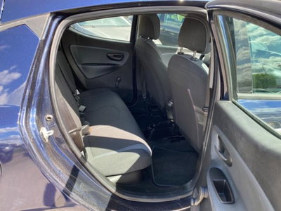 Lancia Ypsilon 1.2 69 CV 5 porte Silver (9)