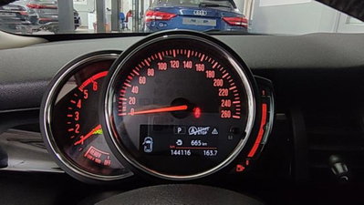MINI Mini 1.5 Cooper D Business XL 5 porte (10)