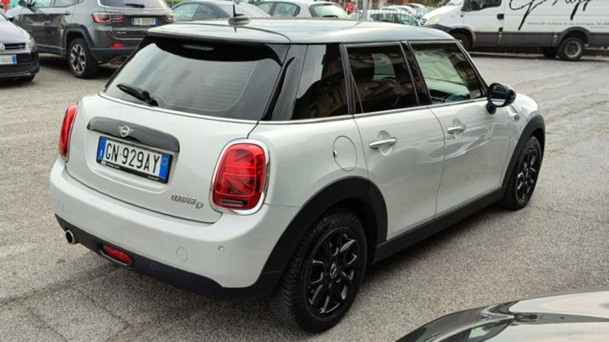 MINI Mini 1.5 Cooper D Business XL 5 porte (5)