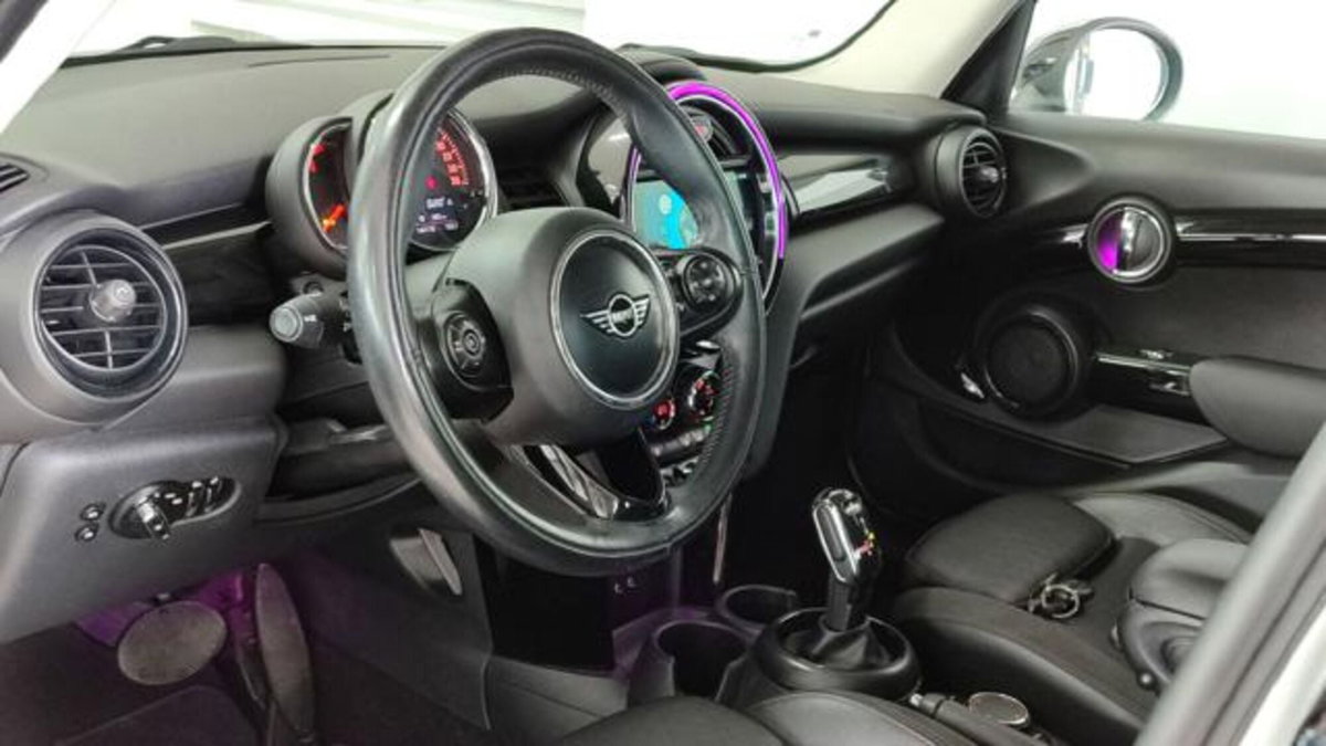 MINI Mini 1.5 Cooper D Business XL 5 porte (6)
