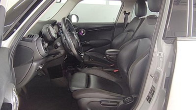 MINI Mini 1.5 Cooper D Business XL 5 porte (7)