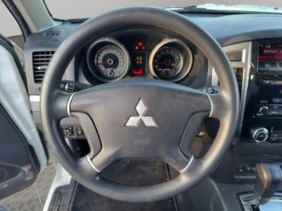 Mitsubishi Pajero 3.2 DI-D 16V aut. 3p. Tender DPF (10)