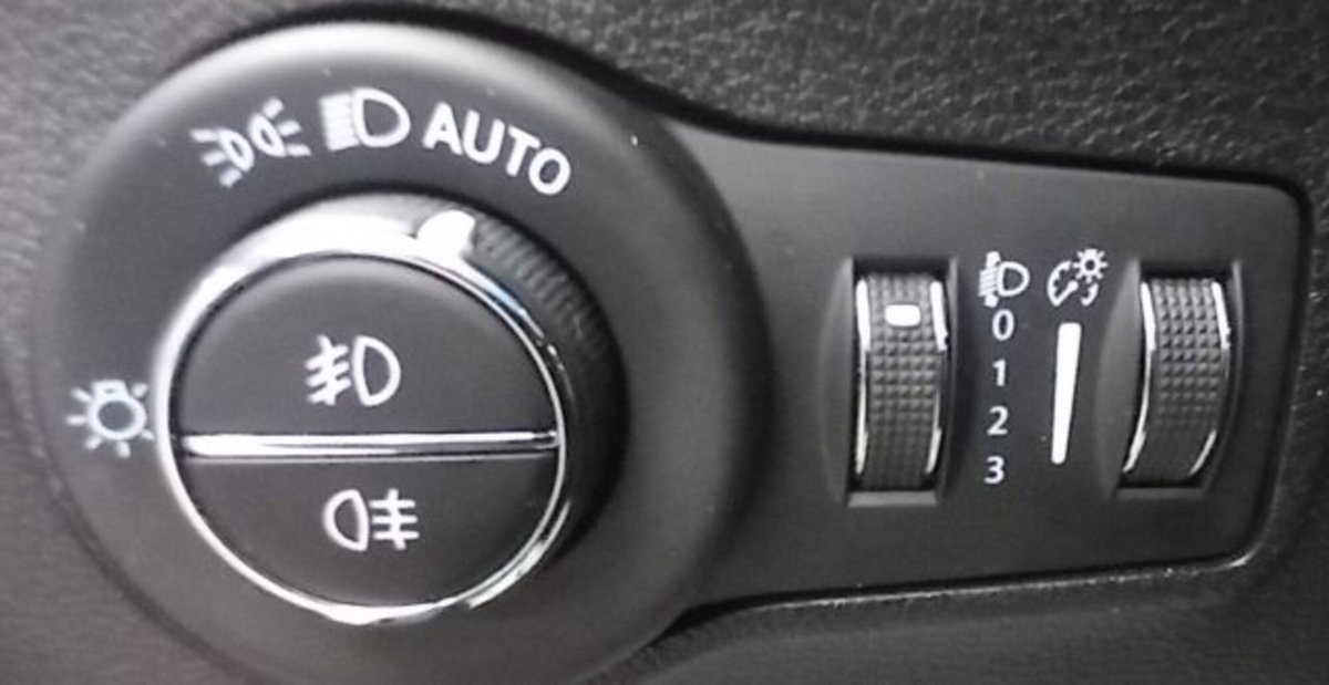 Jeep Compass 1.6 Multijet II 2WD Limited (14)