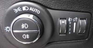 Jeep Compass 1.6 Multijet II 2WD Limited (14)