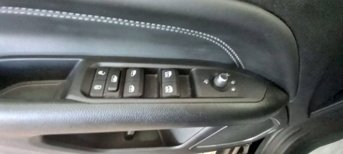 Jeep Compass 1.6 Multijet II 2WD Limited (15)