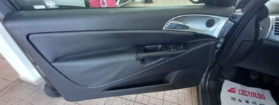 Lancia Ypsilon 1.3 MJT 75 CV Argento (11)