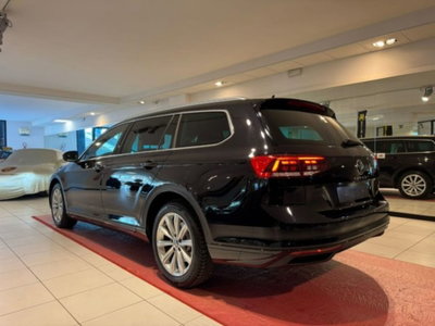 Volkswagen Passat 2.0 tdi scr R-Line 150cv dsg (4)