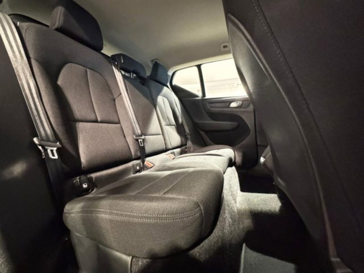 Volvo XC40 D3 AWD Geartronic (13)