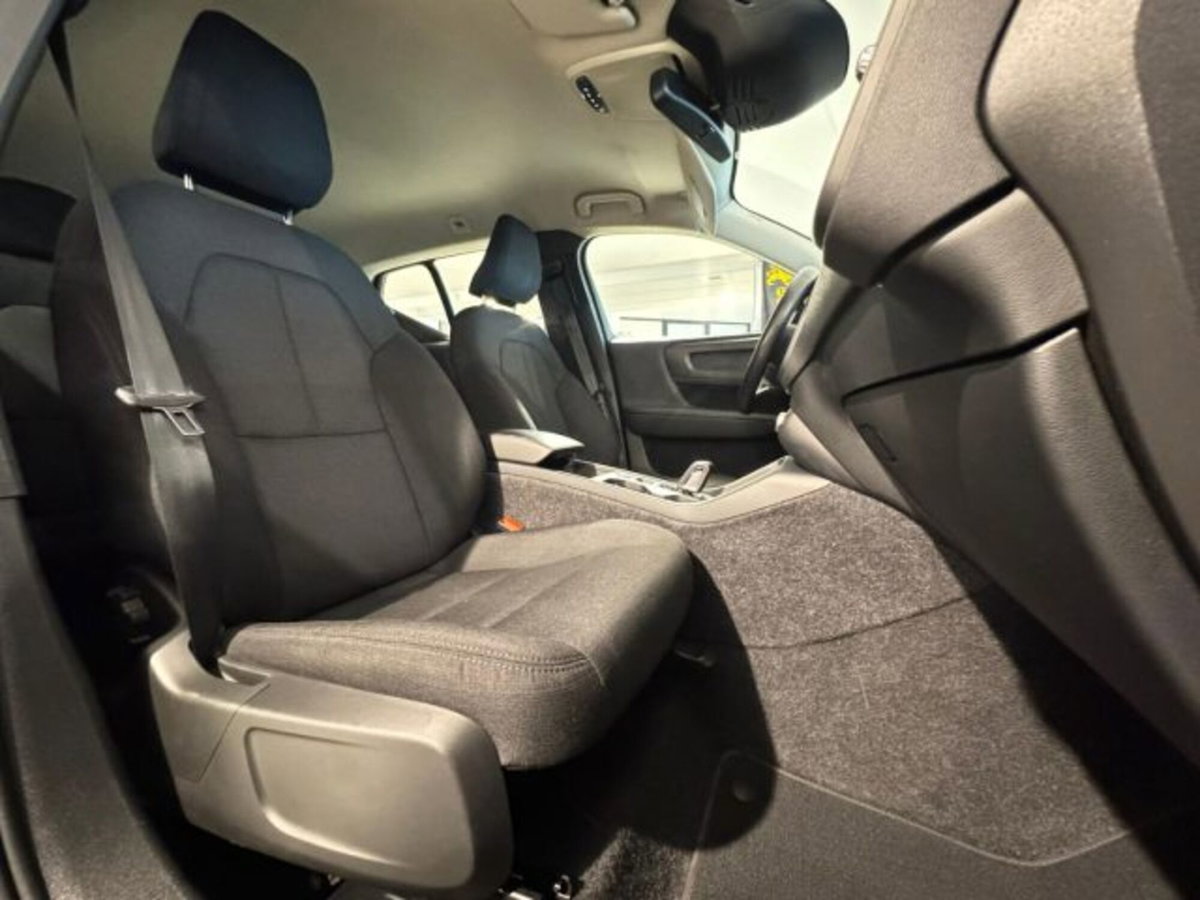 Volvo XC40 D3 AWD Geartronic (14)