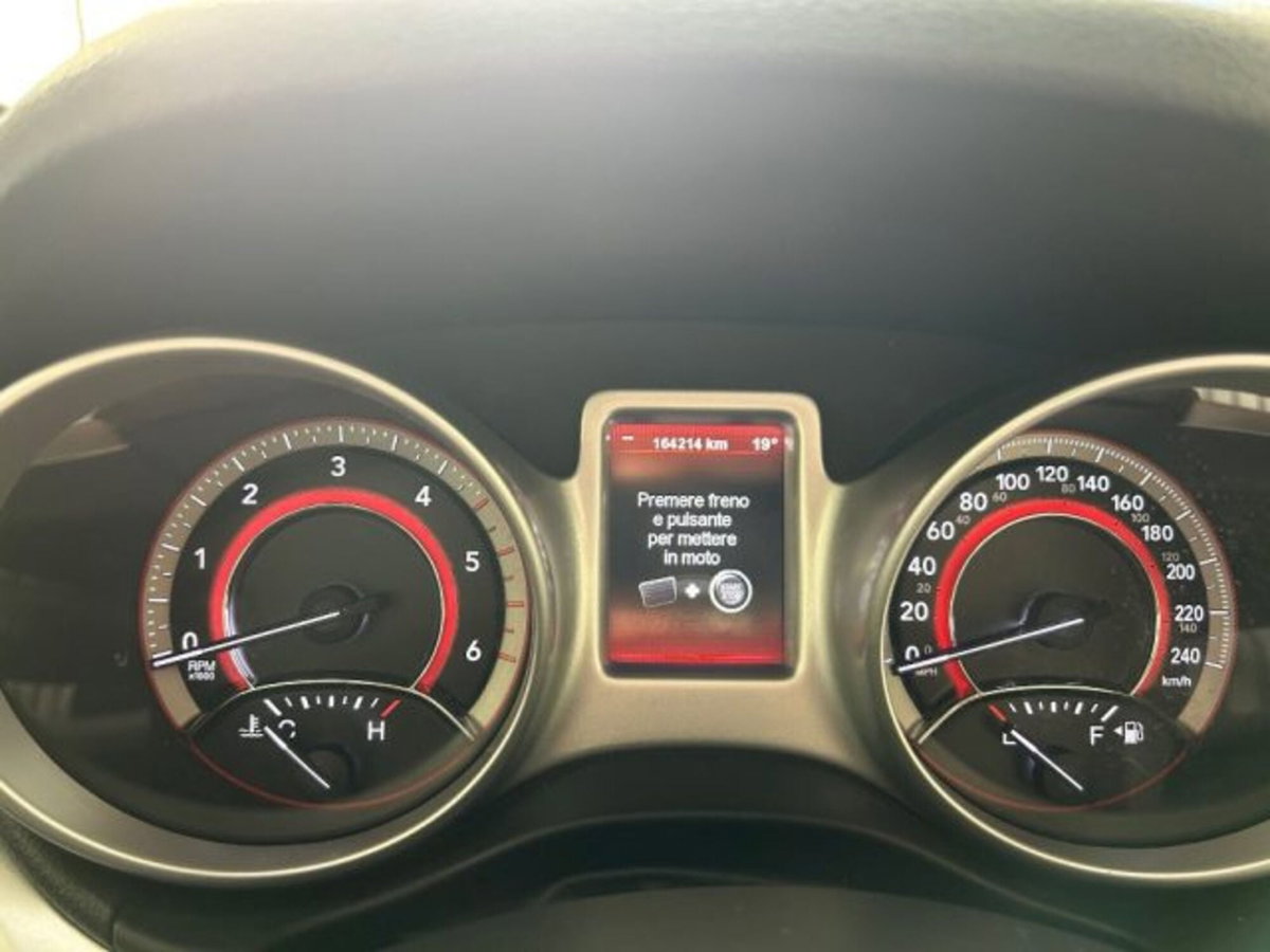 Fiat Freemont 2.0 Mjt 170 CV 4x4 Automatica Lounge (15)