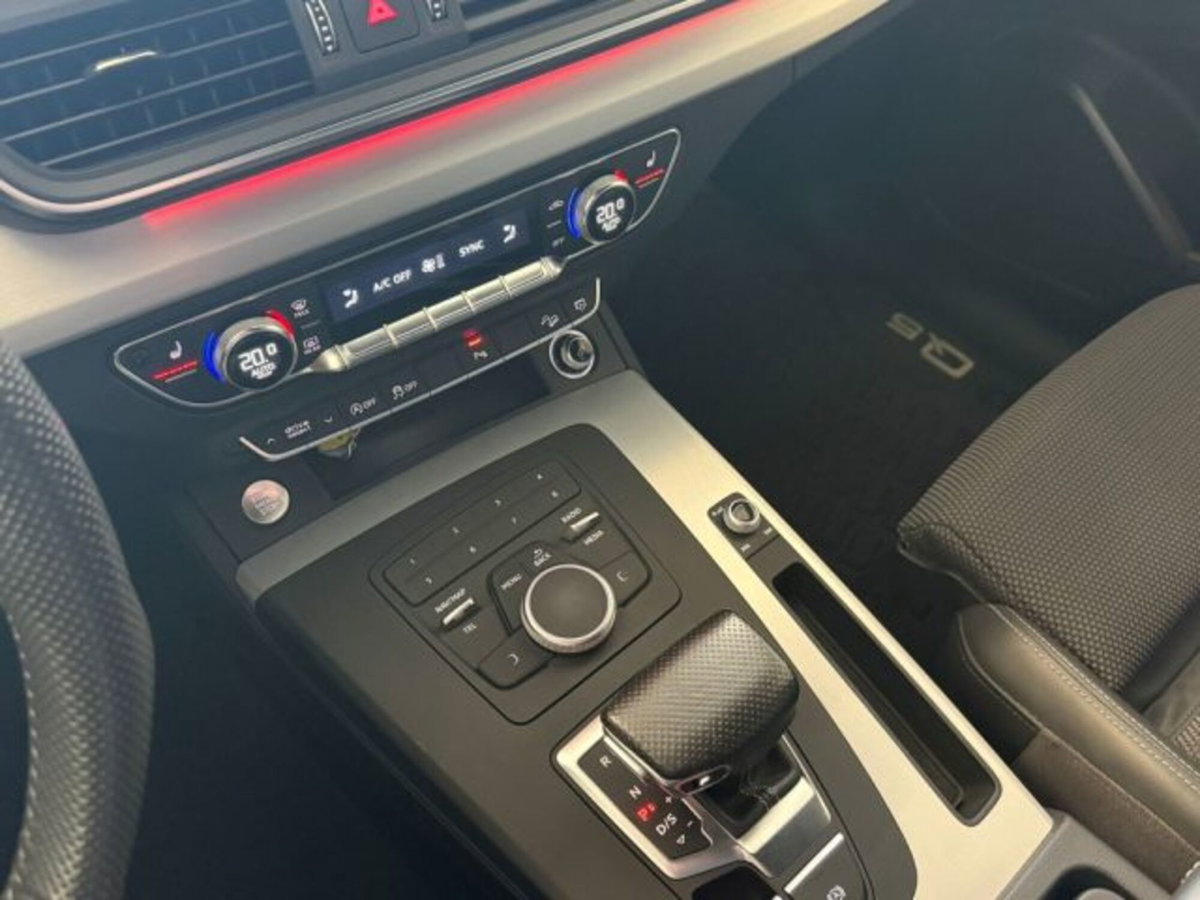Audi Q5 2.0 TDI quattro S tronic S line plus (10)