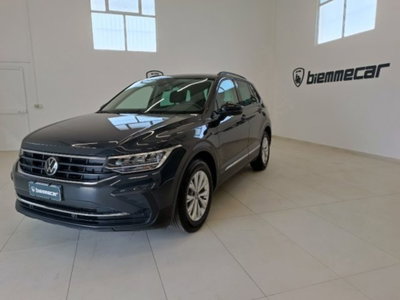 Volkswagen Tiguan 2.0 TDI 150 CV SCR DSG 4MOTION Life usata