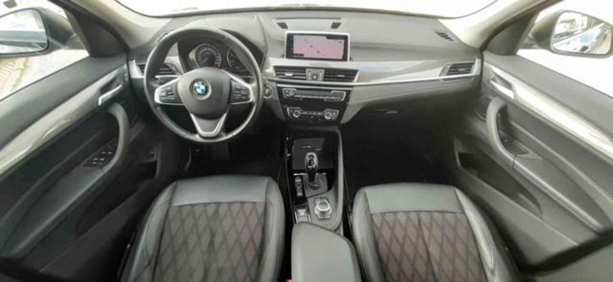 BMW X1 xDrive18d xLine Plus (18)