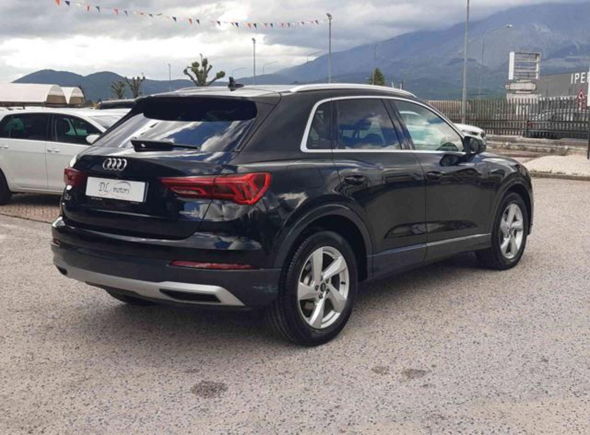 Audi Q3 Sportback 35 TDI quattro S tronic S line edition (12)