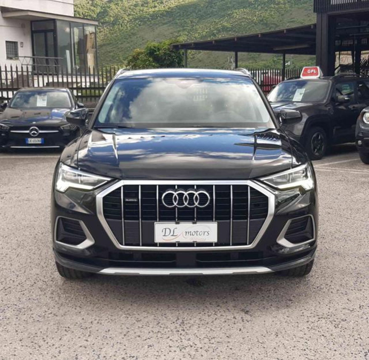 Audi Q3 Sportback 35 TDI quattro S tronic S line edition (2)