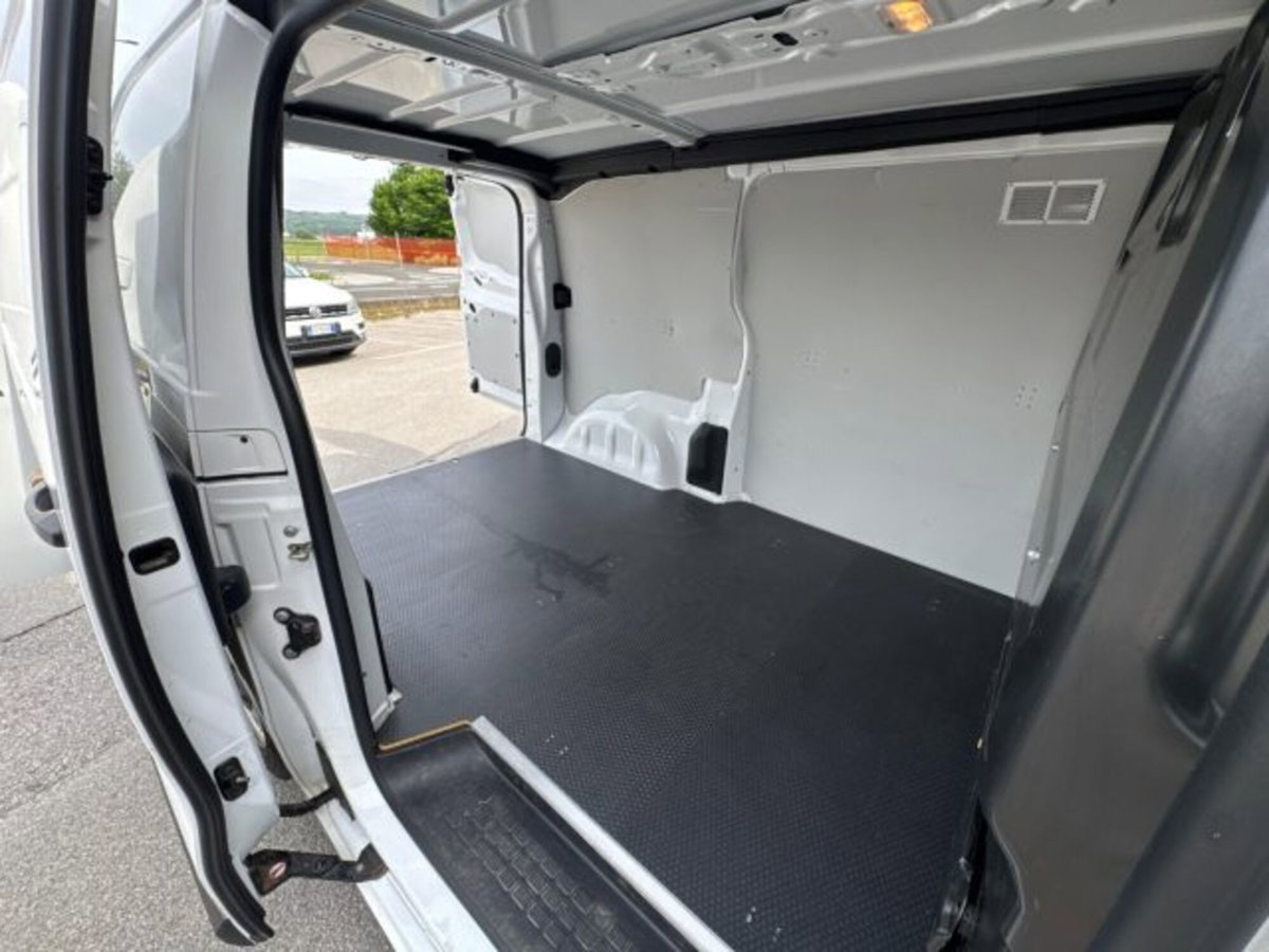 Citroen Jumpy Furgone 1.5 BlueHDi 120 S&S PL-TN Furgone M Club (19)