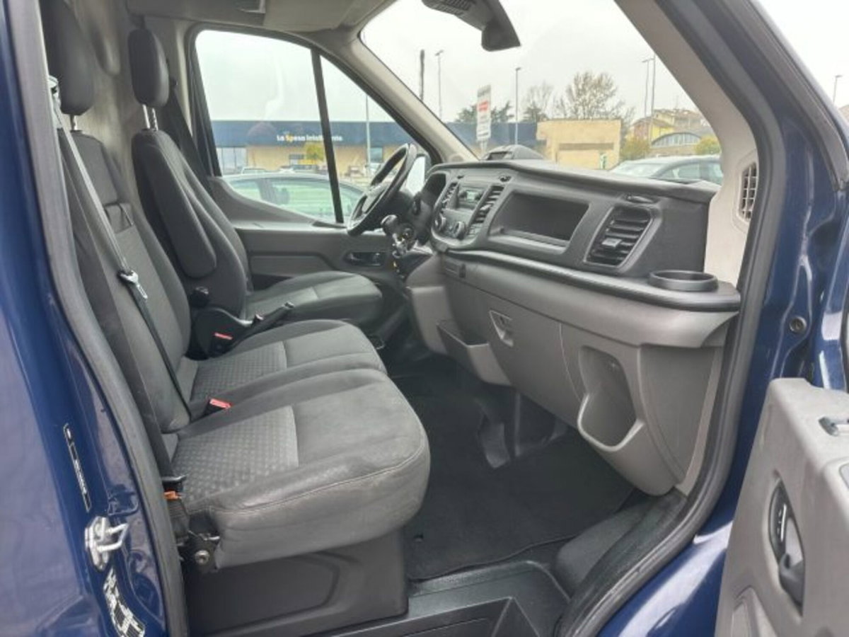Ford Transit Furgone 350 2.0TDCi EcoBlue MHEV 130CV PL-TM Combi Trend N1 (7)
