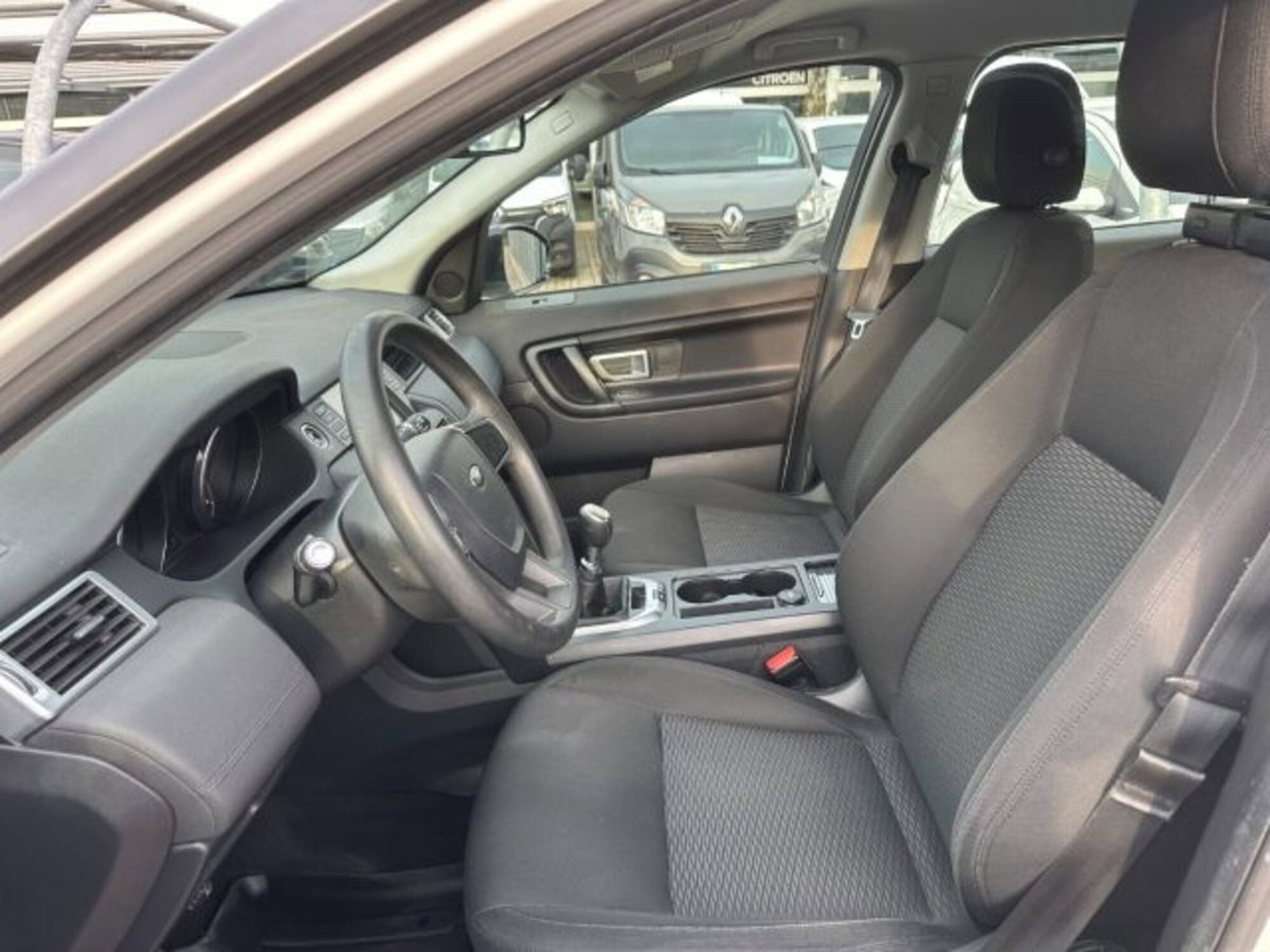 Land Rover Discovery Sport 2.0 TD4 150 CV Pure (6)