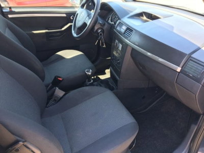 Opel Meriva 1.6 16V Enjoy (10)
