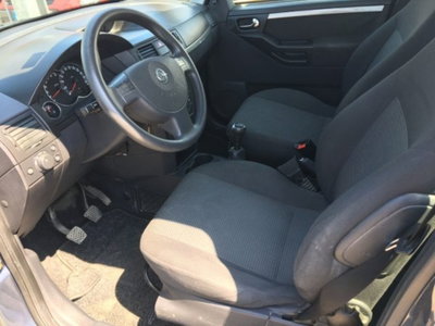 Opel Meriva 1.6 16V Enjoy (7)