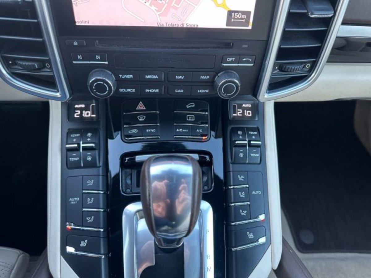 Porsche Cayenne 3.0 S E-Hybrid (10)