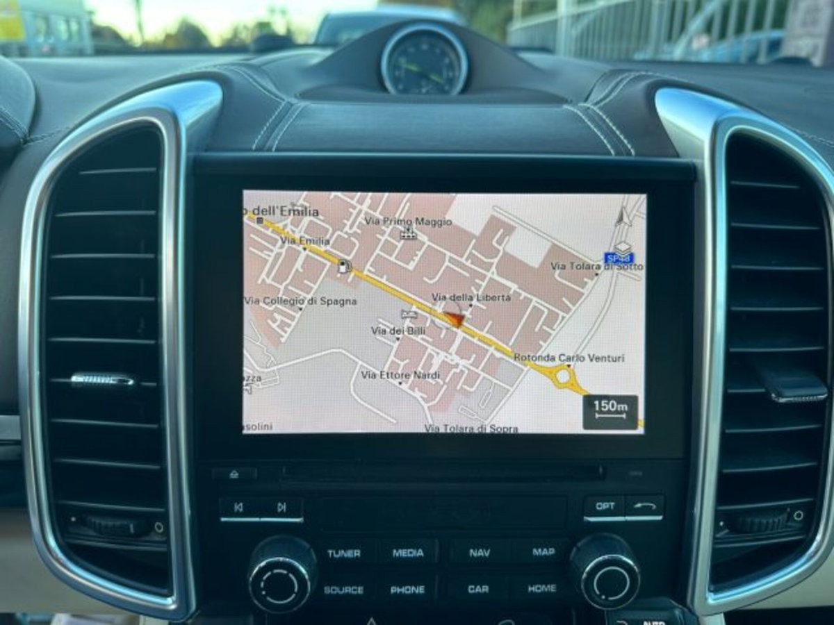 Porsche Cayenne 3.0 S E-Hybrid (11)