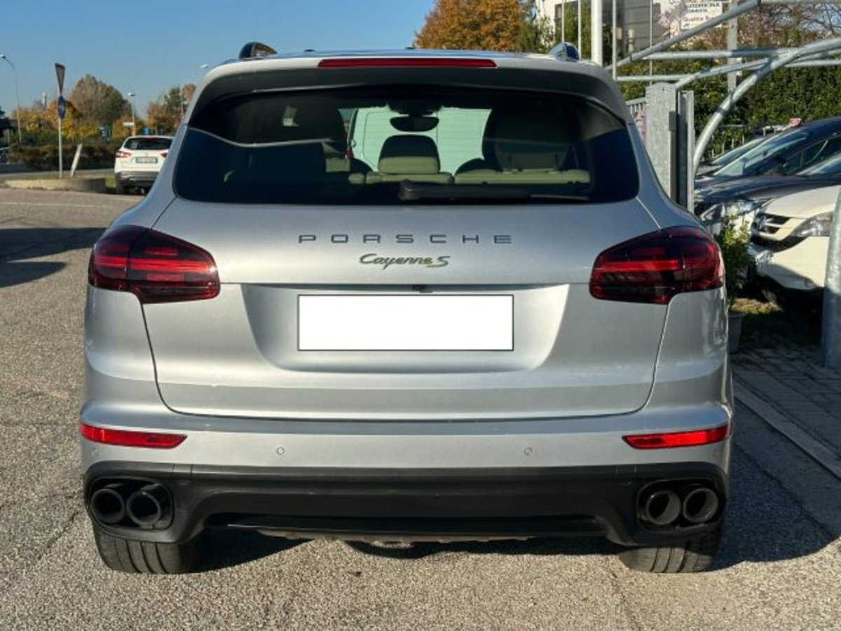Porsche Cayenne 3.0 S E-Hybrid (4)