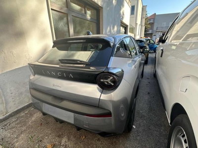 Lancia Ypsilon 1.2 mhev Edizione Limitata Cassina e-dct (4)