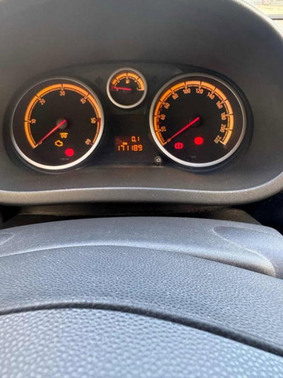Opel Corsa 1.3 CDTI 75CV F.AP. 5 porte Edition (6)