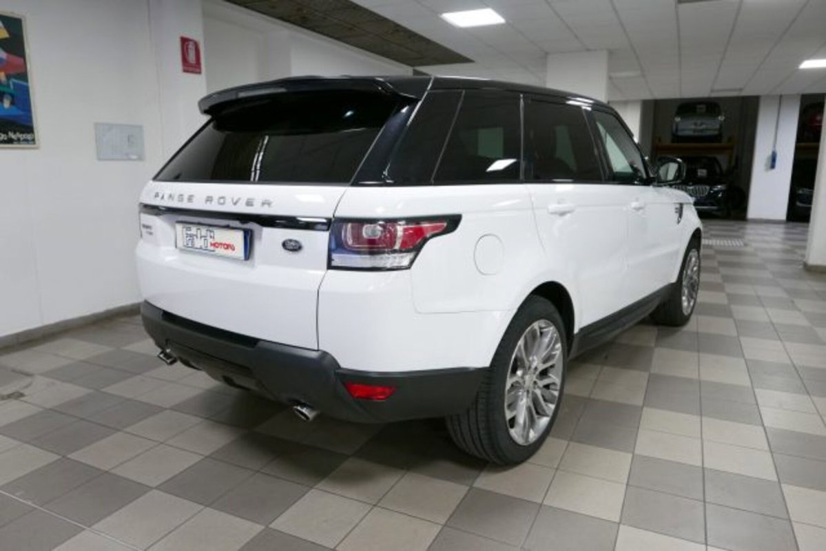 Land Rover Range Rover Sport 3.0 TDV6 HSE Dynamic (4)