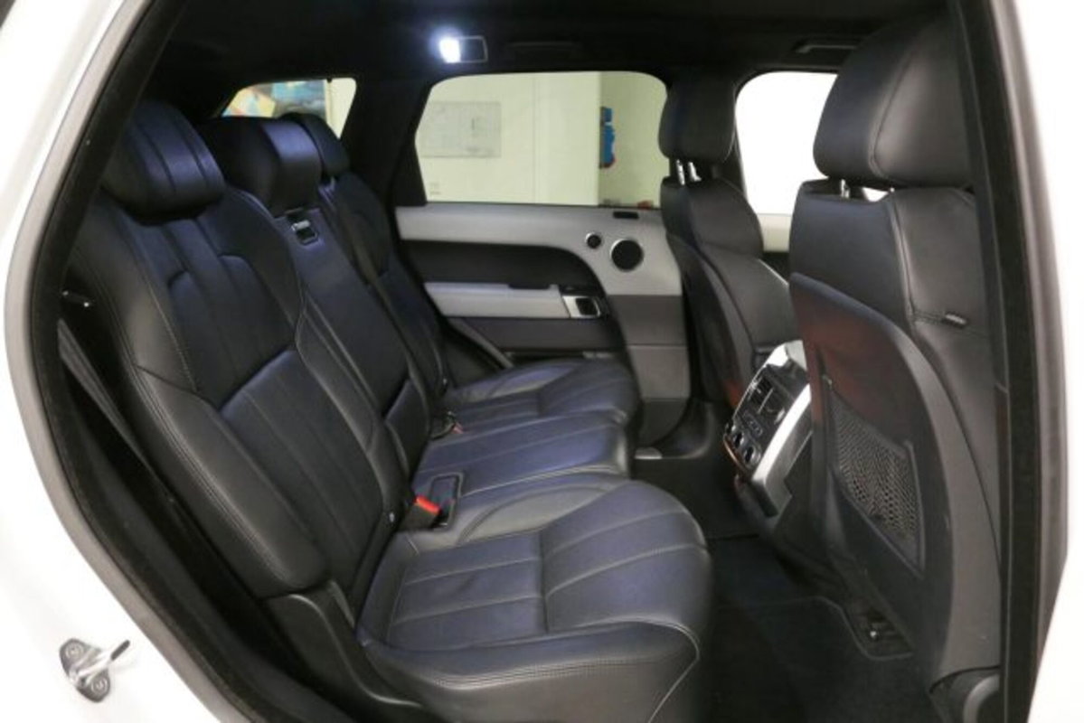 Land Rover Range Rover Sport 3.0 TDV6 HSE Dynamic (8)