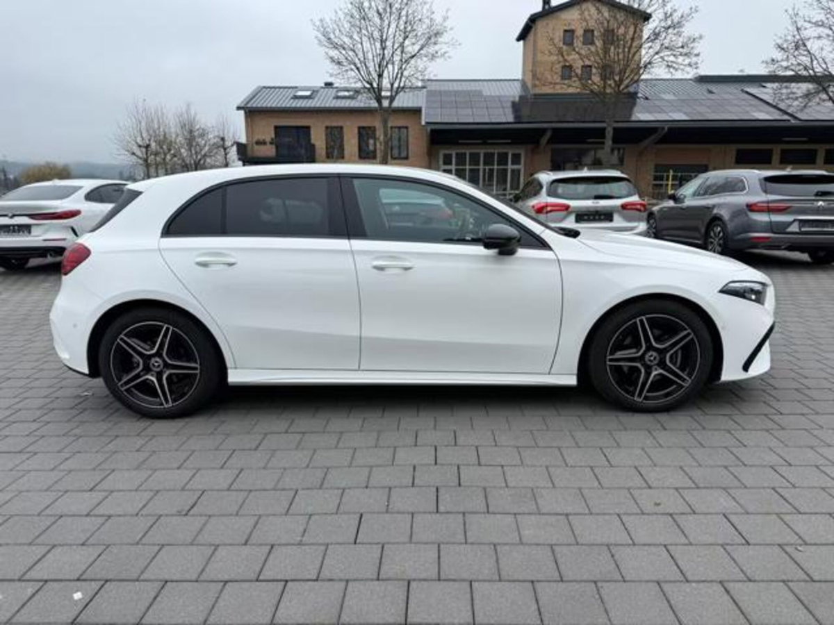 Mercedes-Benz Classe A Sedan 180 d AMG Line Premium Plus auto (4)
