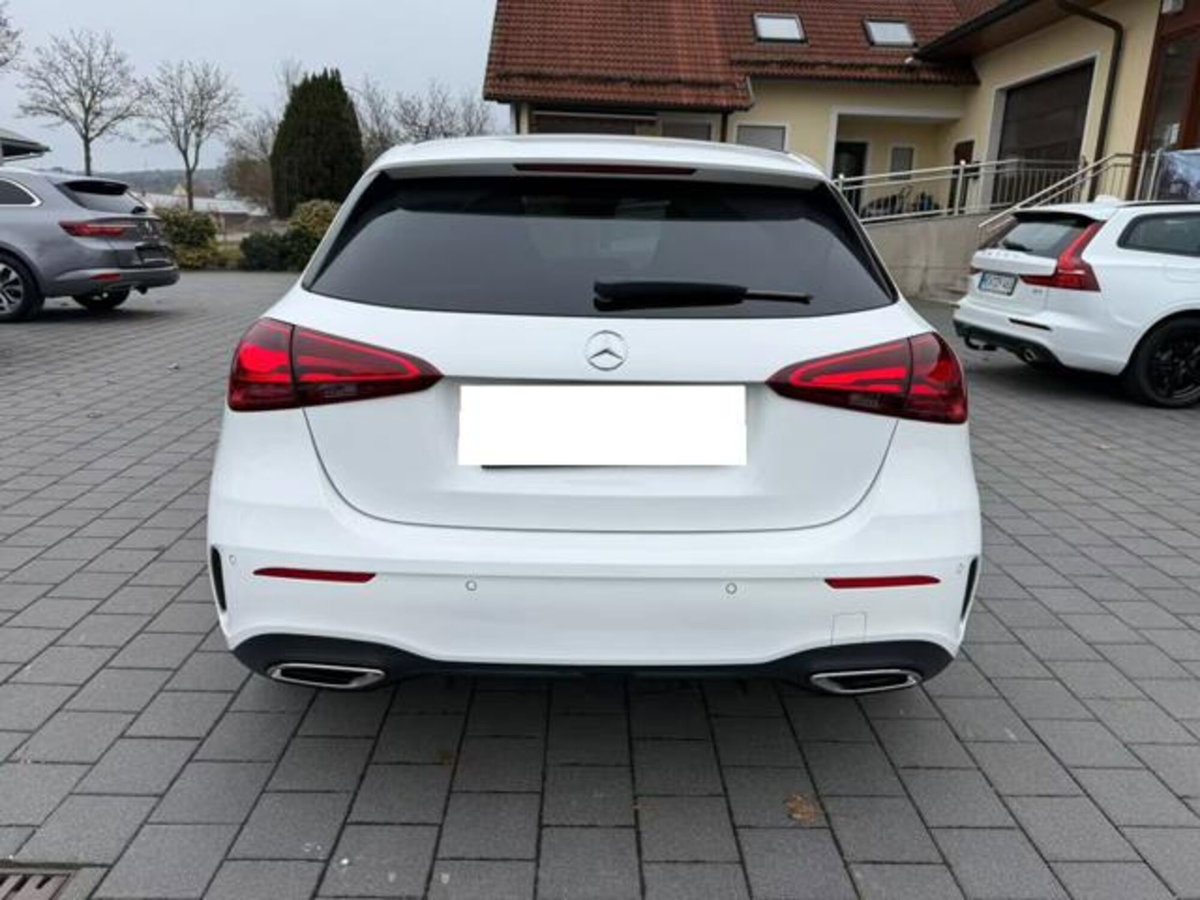 Mercedes-Benz Classe A Sedan 180 d AMG Line Premium Plus auto (8)