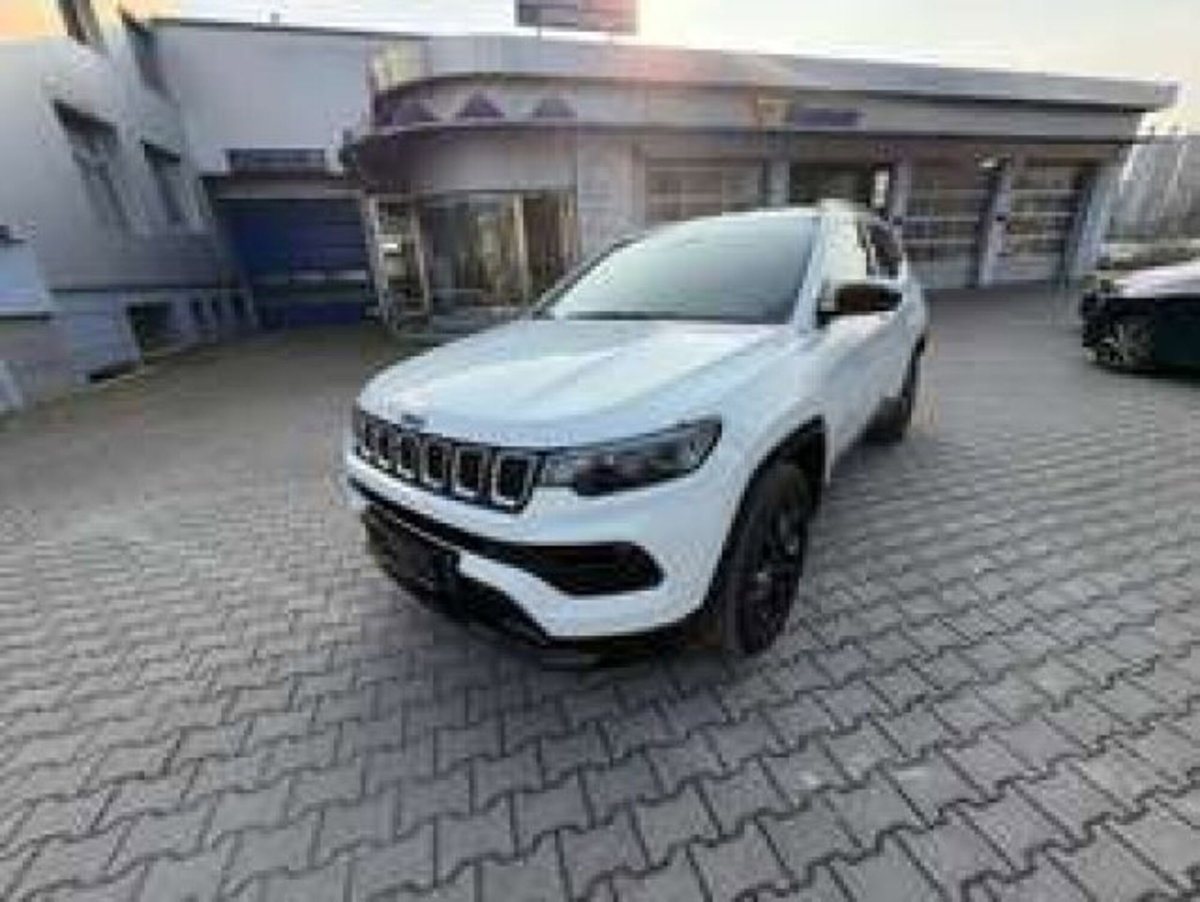 Jeep Compass 1.3 T4 190CV PHEV AT6 4xe Limited (2)